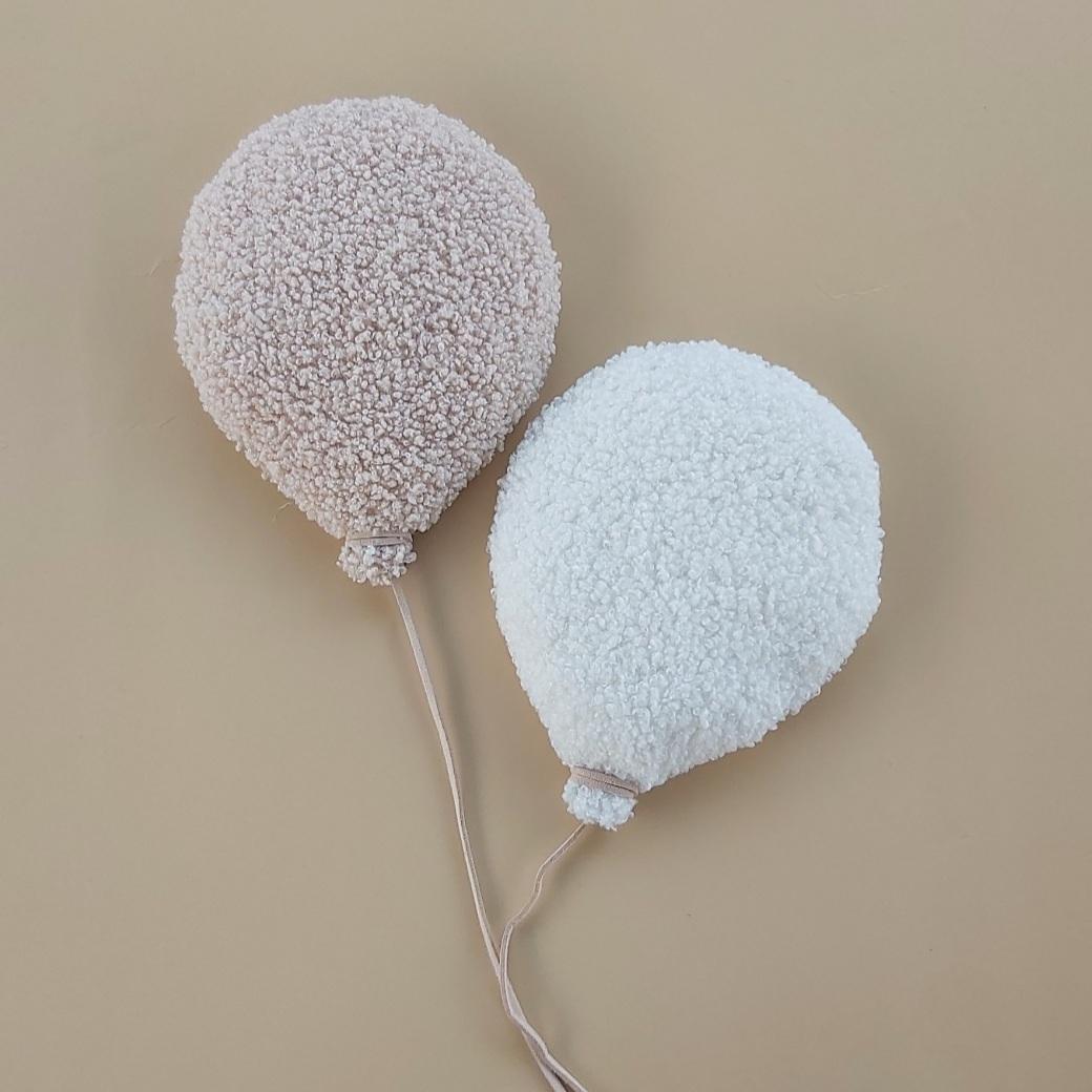 Boucle Wall Balloon