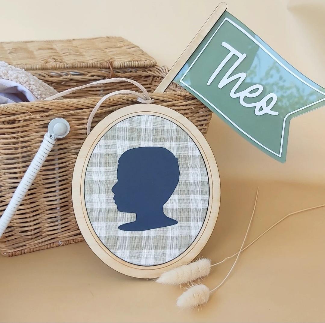 Silhouette Plaque | Gingham Fabric