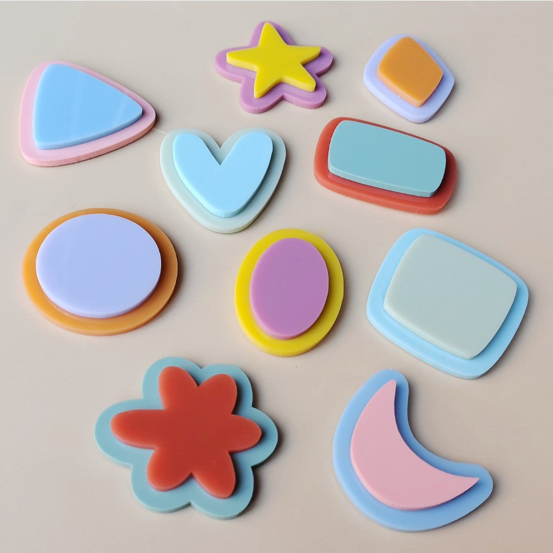 Magnetic Bubble Shapes