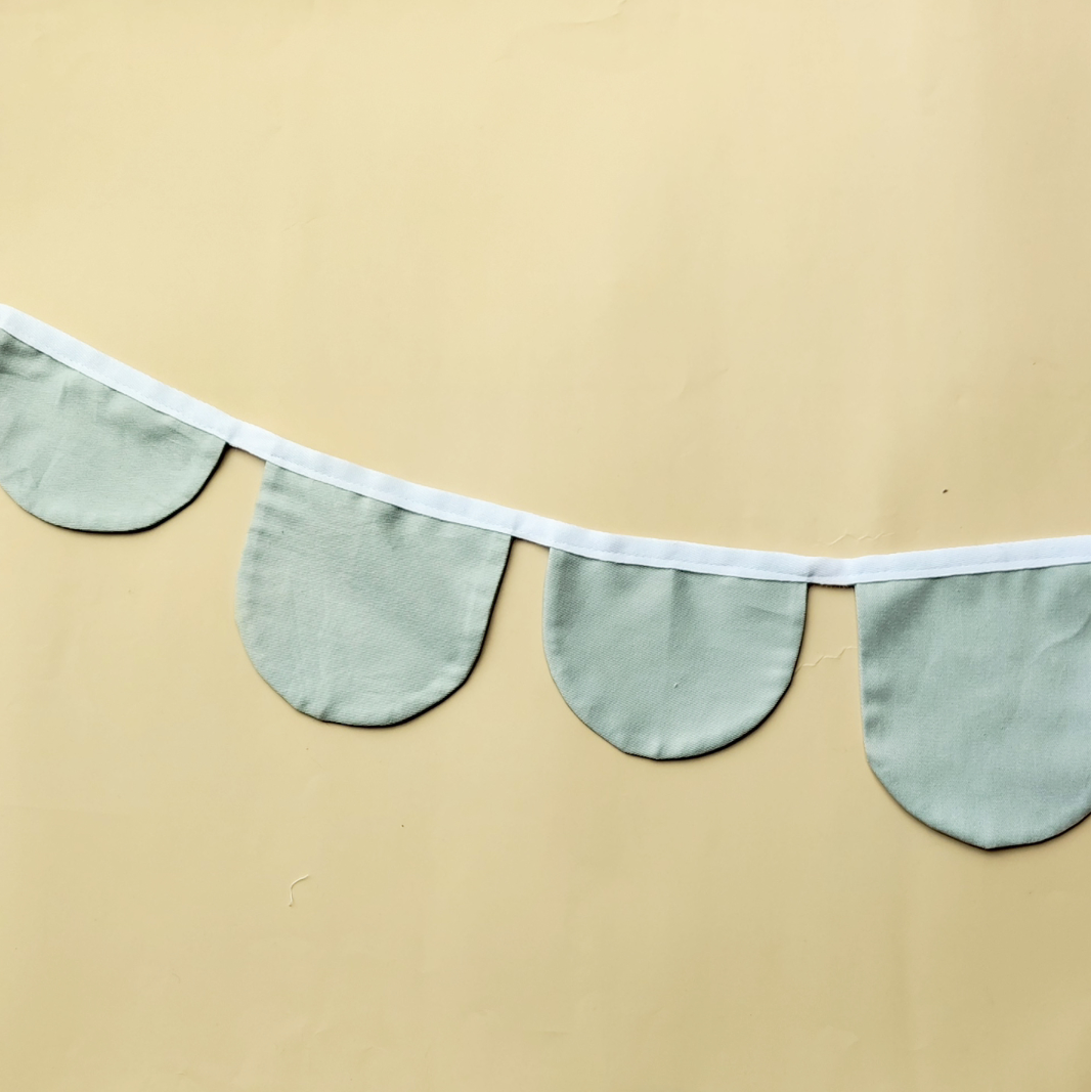 Scalloped Bunting | 8 Colour Options